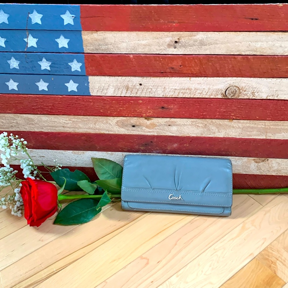 Coach purse and wallet - Picture 4 of 11